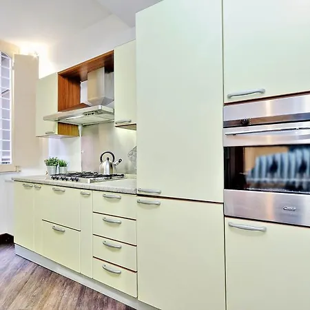 Apartment Corso Charme - My Extra Home Rome